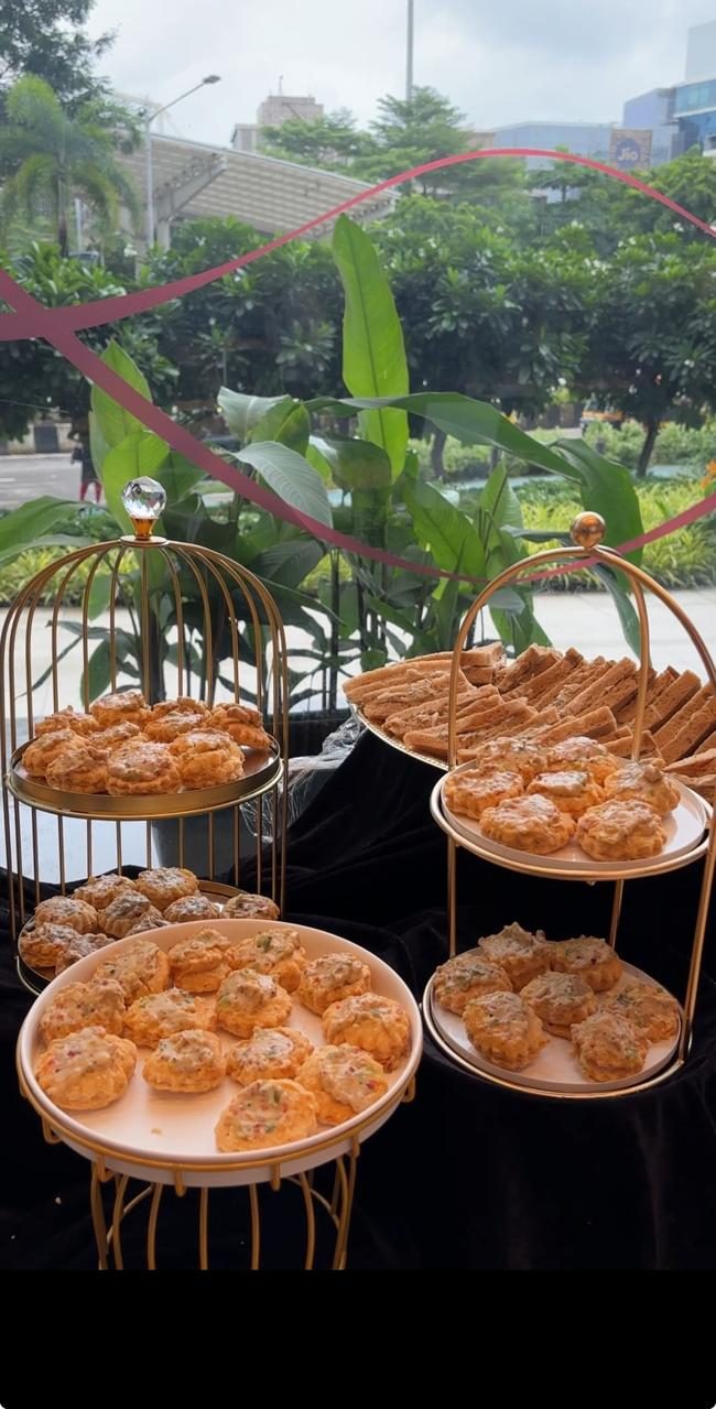 Canapé Display Stands